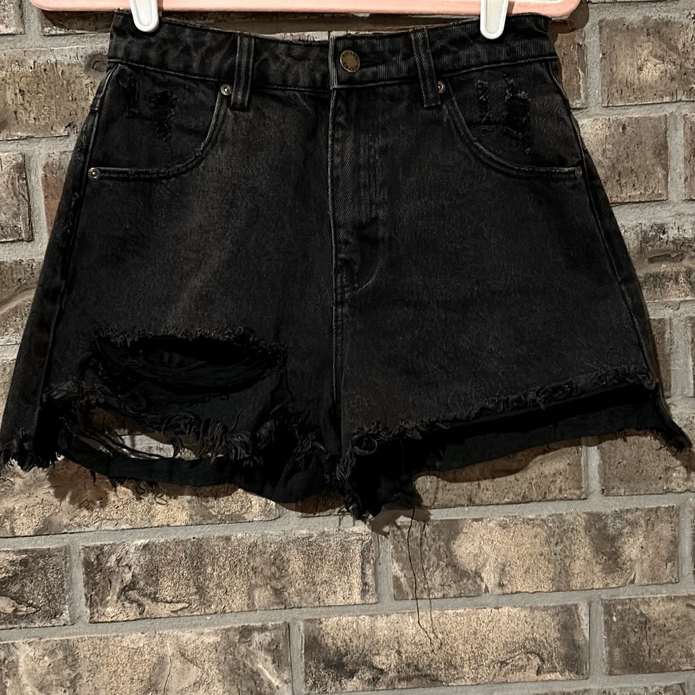 Rollas Dusters High Rise Slim black distressed 100% cotton denim shorts size 25